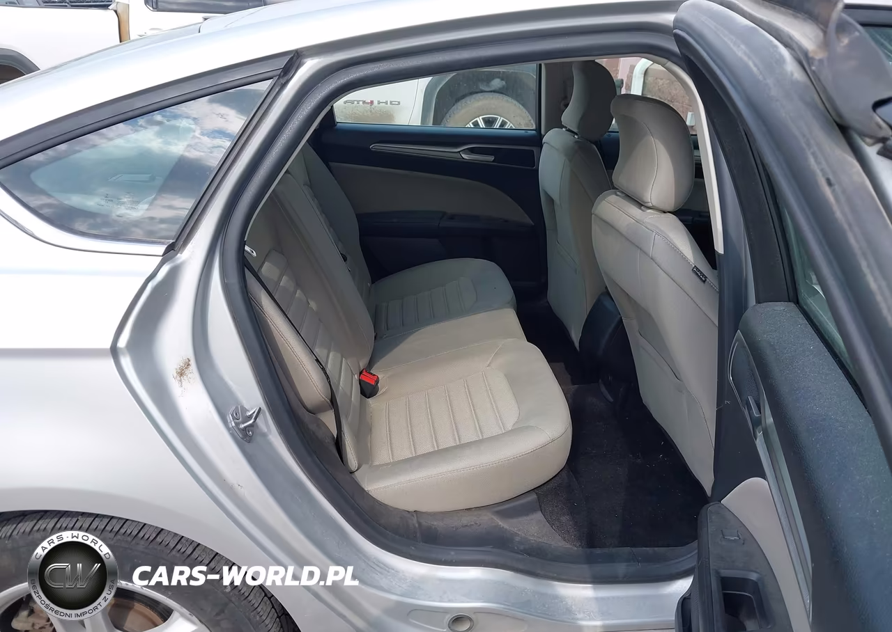 2018 Ford Fusion Hybrid S VIN:3FA6P0UU3JR279132 - 8