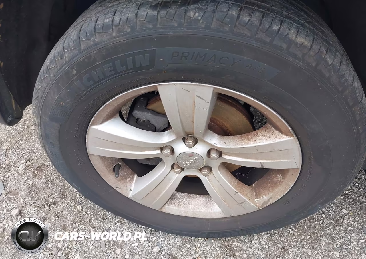 2015 Jeep Patriot Latitude VIN:1C4NJPFA9FD273516 - 12