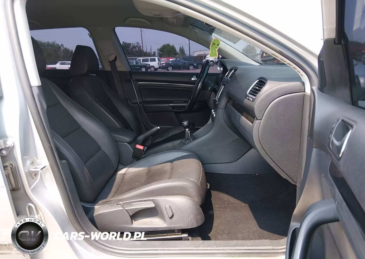 2010 Volkswagen Jetta Tdi VIN:3VWPL7AJ3AM614123 - 5