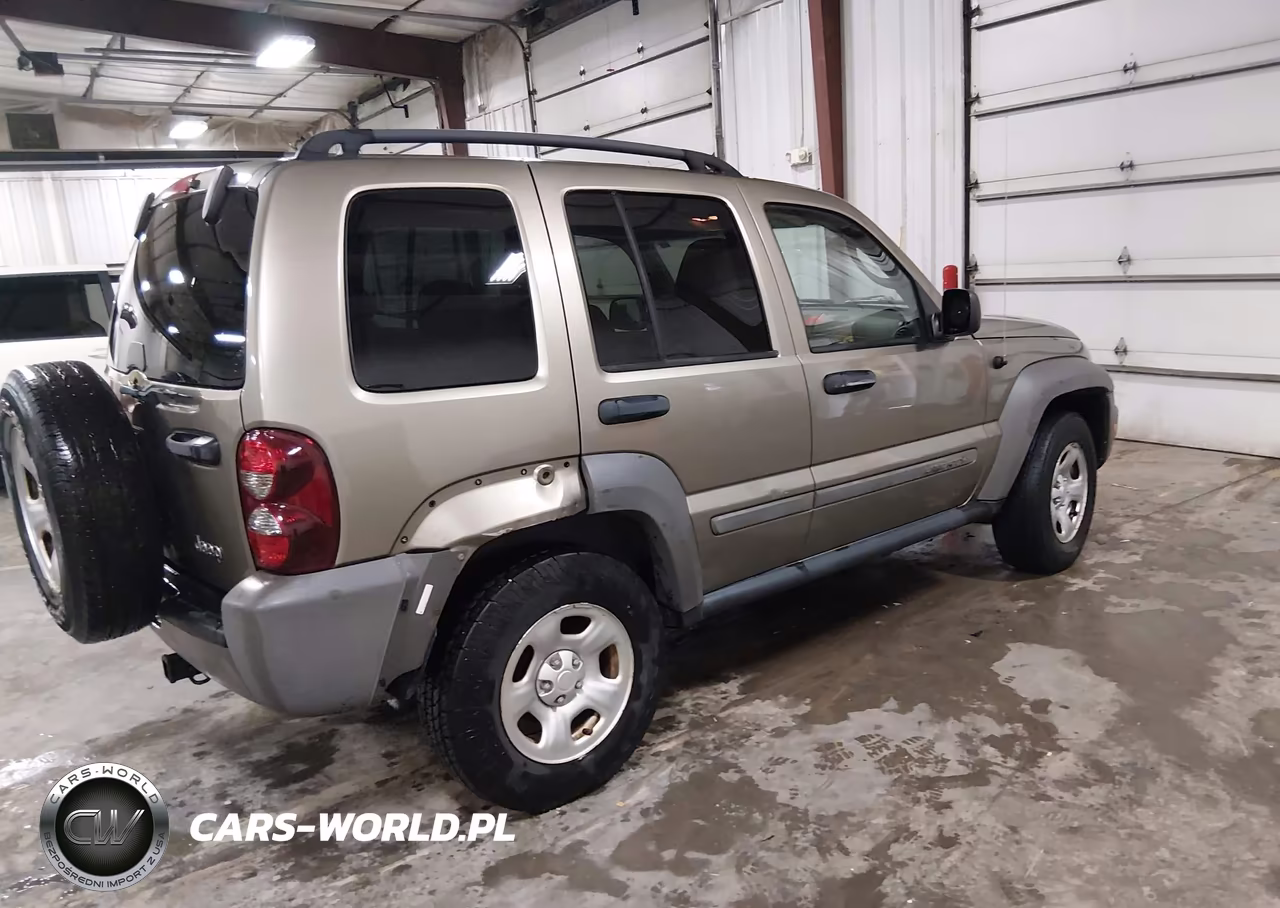 2007 Jeep Liberty Sport VIN:1J4GL48K37W645598 - 4