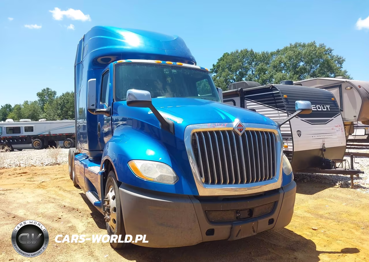 2019 International Lt