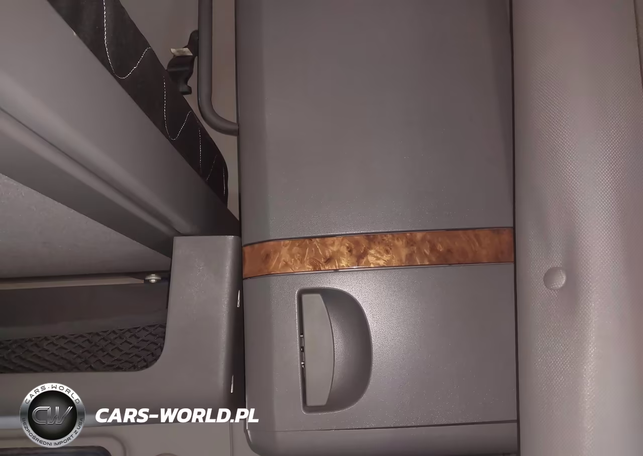2019 International Lt VIN:3HSDZTZR1KN649849 - 24