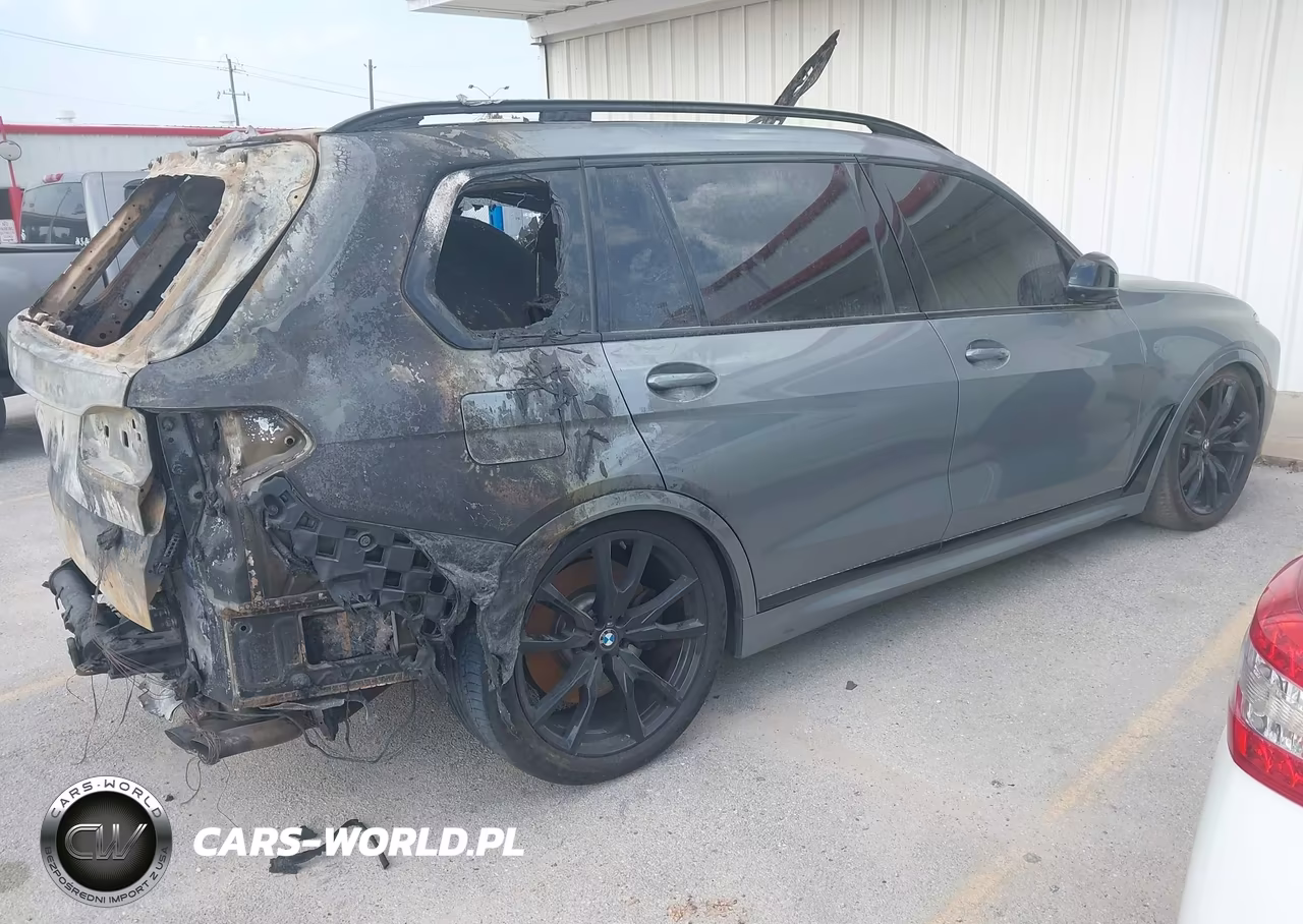 2024 BMW X7 M60I VIN:5UX33EM05R9U14037 - 4
