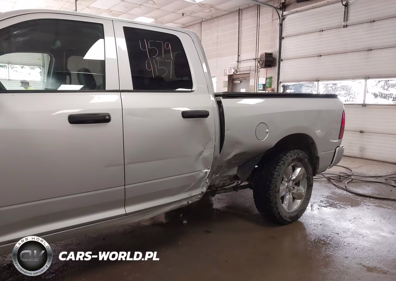 2019 Ram 1500 Classic Express 4X4 6'4 Box VIN:1C6RR7FT8KS517567 - 6