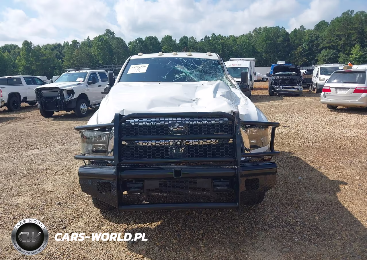 2014 Ram 3500 Chassis Tradesman-Slt-Laramie VIN:3C7WRTCL6EG193686 - 14