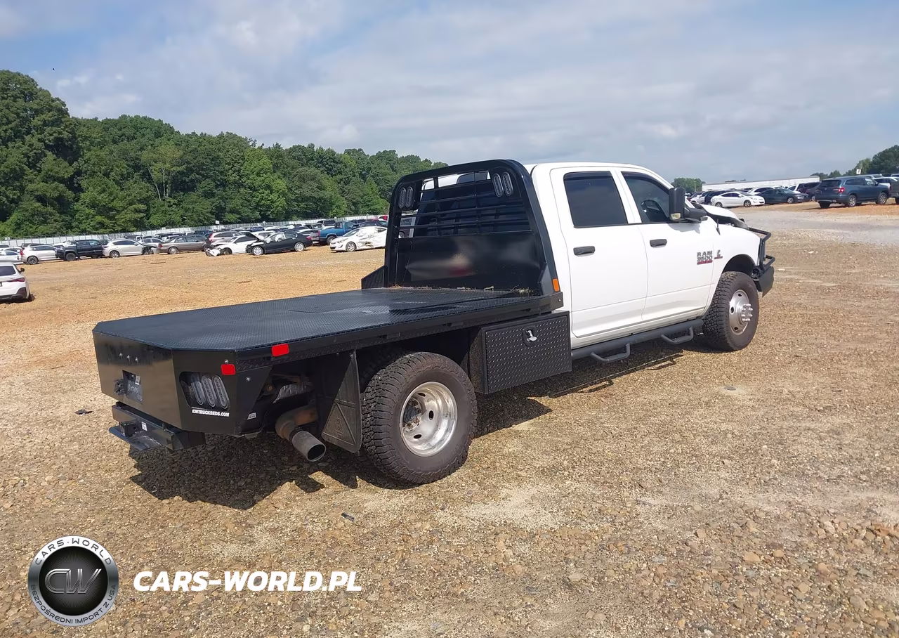 2014 Ram 3500 Chassis Tradesman-Slt-Laramie VIN:3C7WRTCL6EG193686 - 4