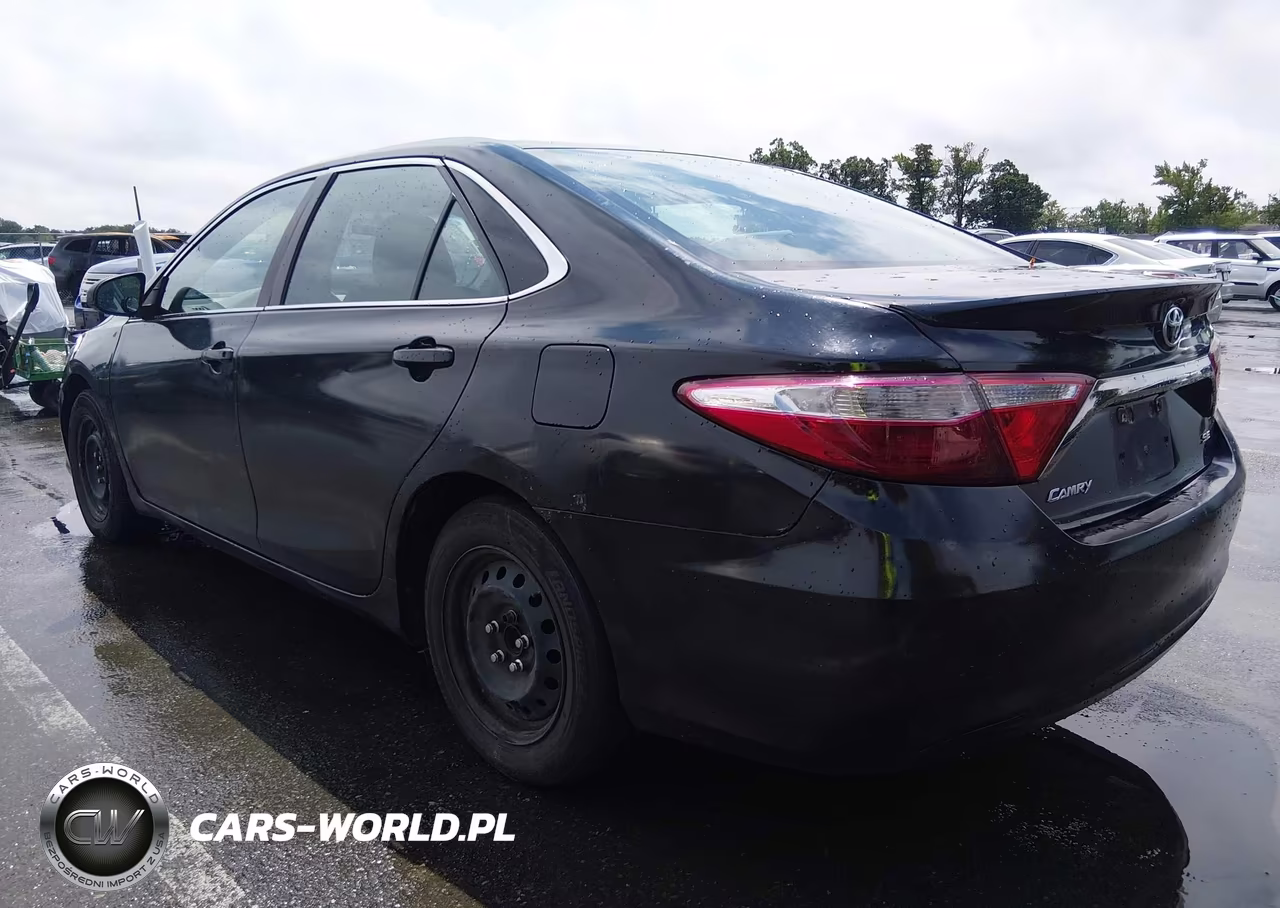 2015 Toyota Camry Se VIN:4T1BF1FK5FU047334 - 3