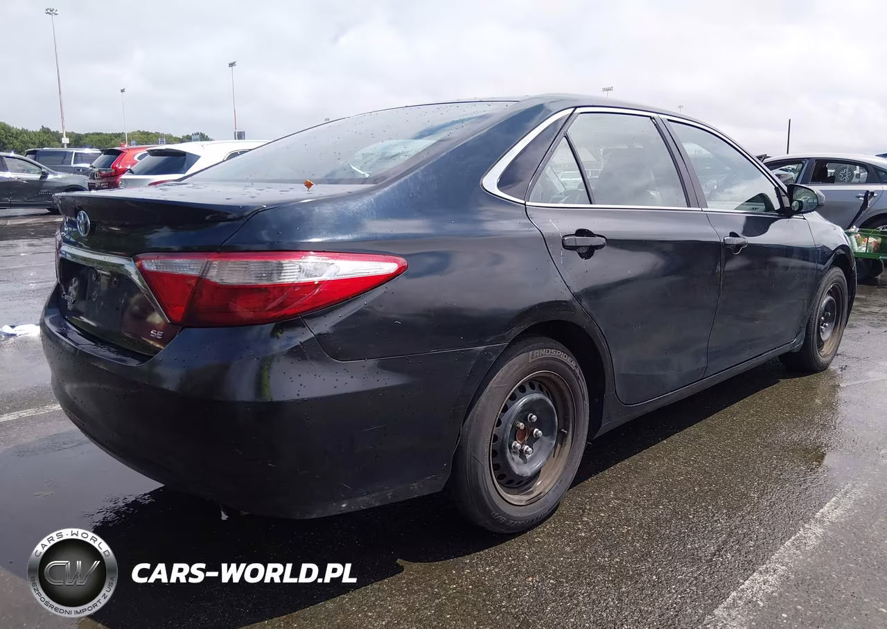 2015 Toyota Camry Se VIN:4T1BF1FK5FU047334 - 4