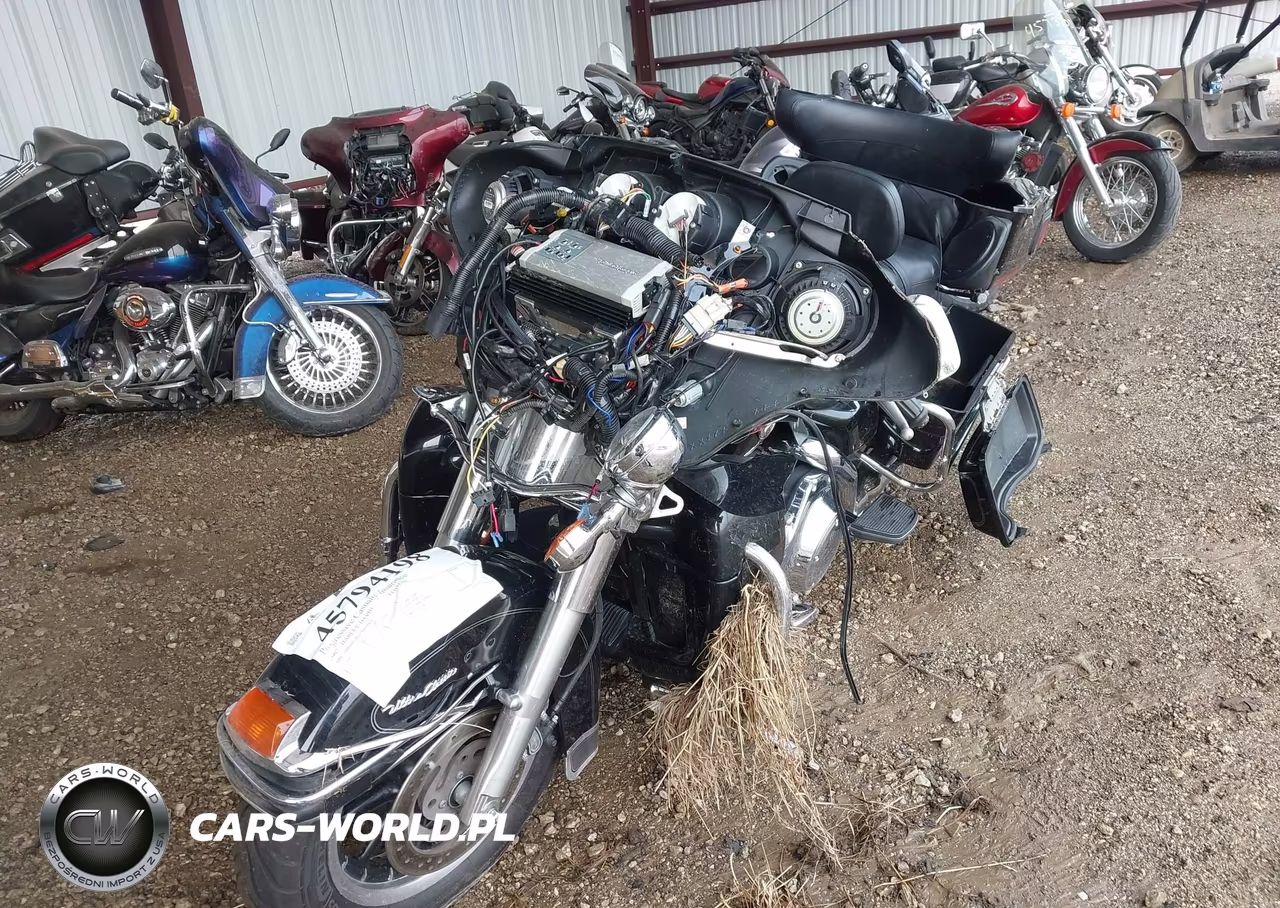 2007 Harley-Davidson Flhtcui VIN:1HD1FC4137Y669915 - 13