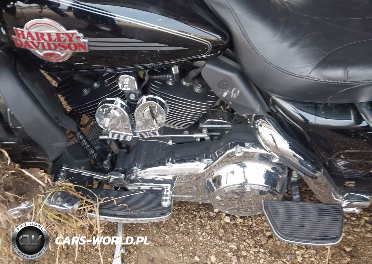 2007 Harley-Davidson Flhtcui VIN:1HD1FC4137Y669915 - 9
