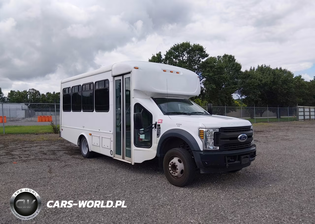 2019 Ford F-450 Chassis Xl