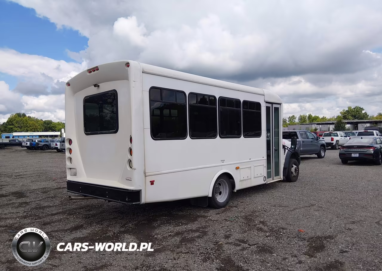 2019 Ford F-450 Chassis Xl VIN:1FDAF4GY5KDA00430 - 4
