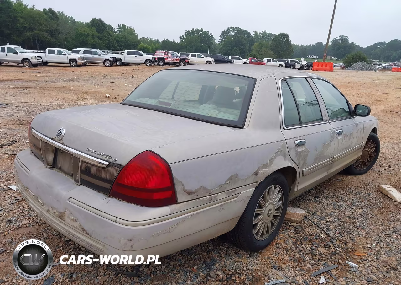 2008 Mercury Grand Marquis Ls VIN:2MEFM75V28X662718 - 4