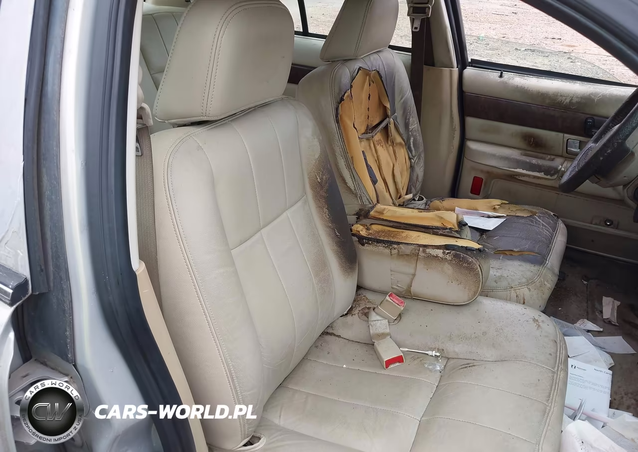 2008 Mercury Grand Marquis Ls VIN:2MEFM75V28X662718 - 5