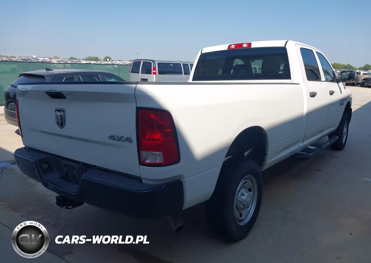 2017 Ram 2500 Tradesman 4X4 8' Box VIN:3C6UR5HJ9HG744177 - 4