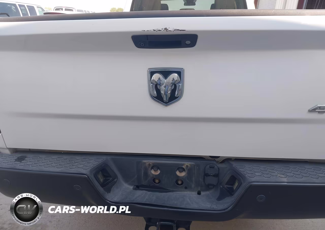 2017 Ram 2500 Tradesman 4X4 8' Box VIN:3C6UR5HJ9HG744177 - 6