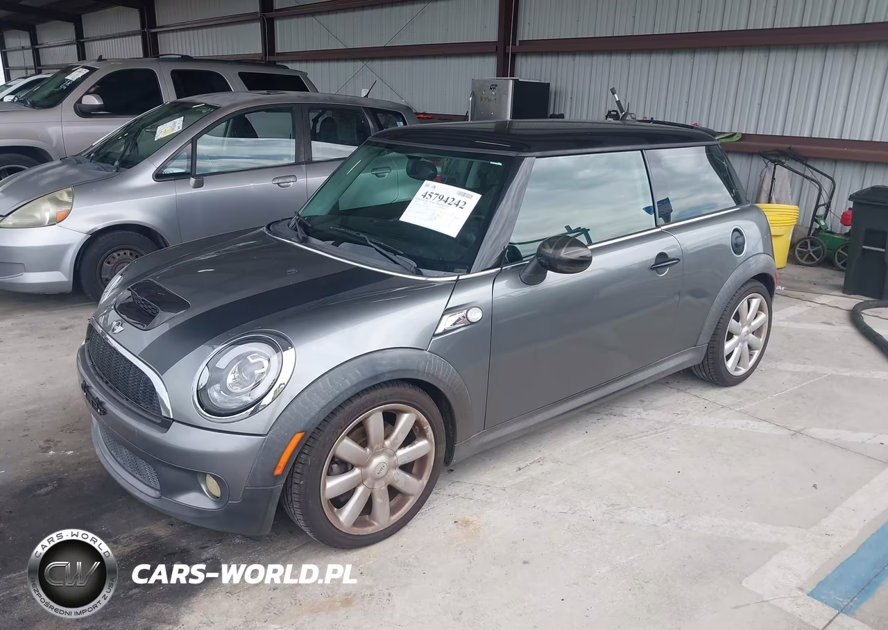 2007 Mini Cooper S VIN:WMWMF73547TV31479 - 2