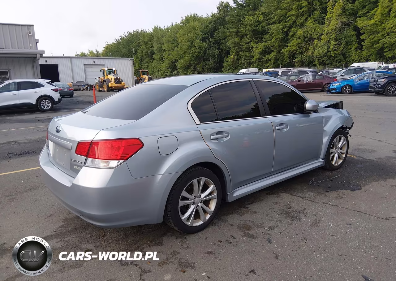 2013 Subaru Legacy 2.5I Premium VIN:4S3BMBC67D3023448 - 4