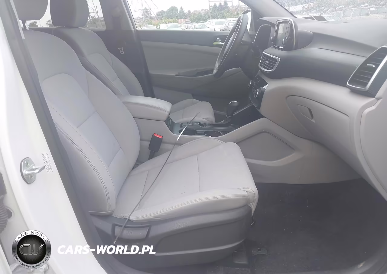 2019 Hyundai Tucson Value VIN:KM8J3CA4XKU042746 - 5