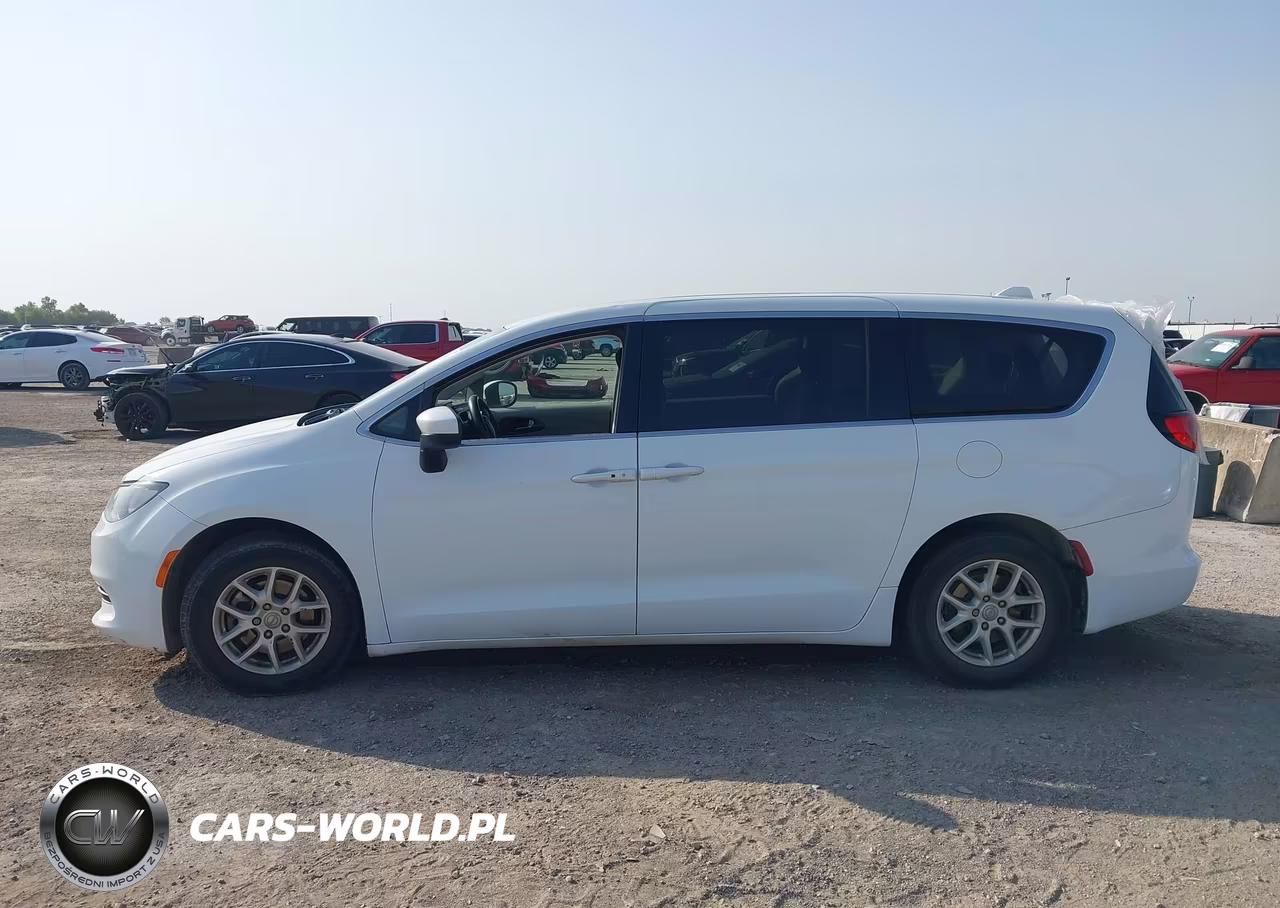 2018 Chrysler Pacifica Lx VIN:2C4RC1CG0JR100779 - 14