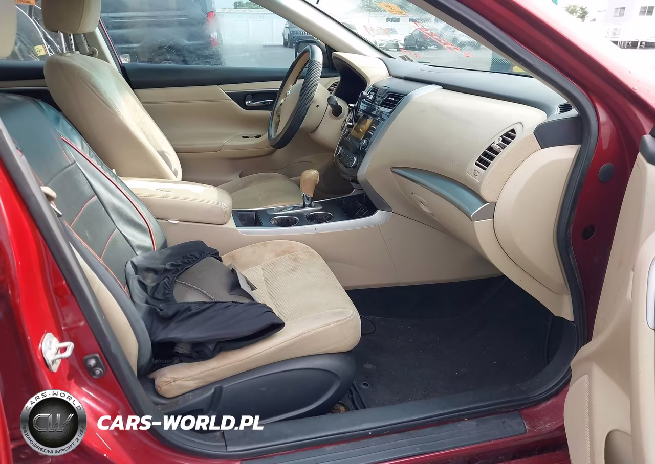 2015 Nissan Altima 2.5 S VIN:1N4AL3AP3FC571827 - 5