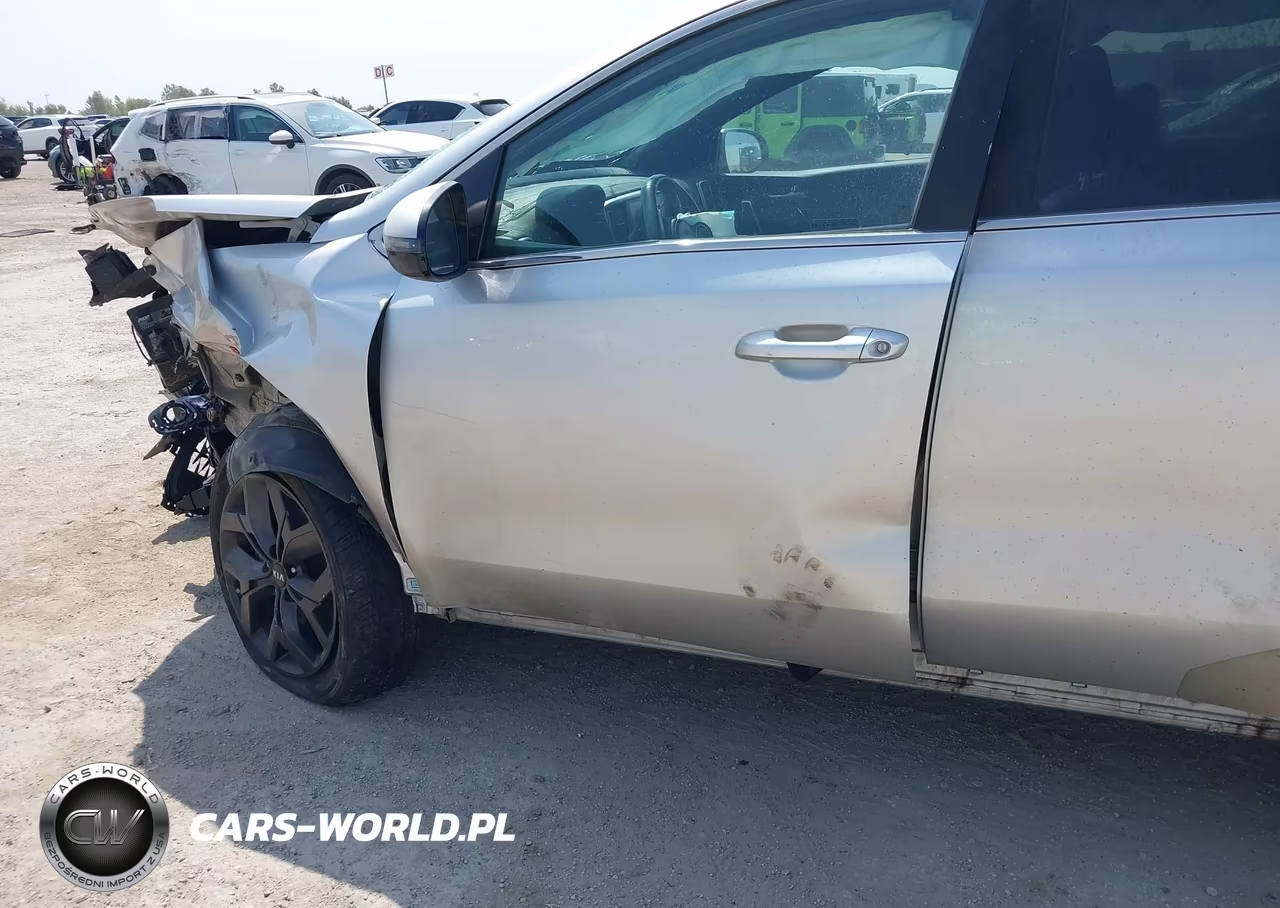2020 Kia Sportage S VIN:KNDP63AC1L7654637 - 20