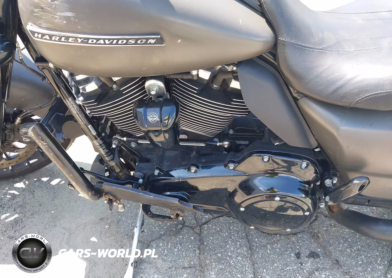 2018 Harley-Davidson Flhrxs VIN:1HD1KVC13JB649165 - 9