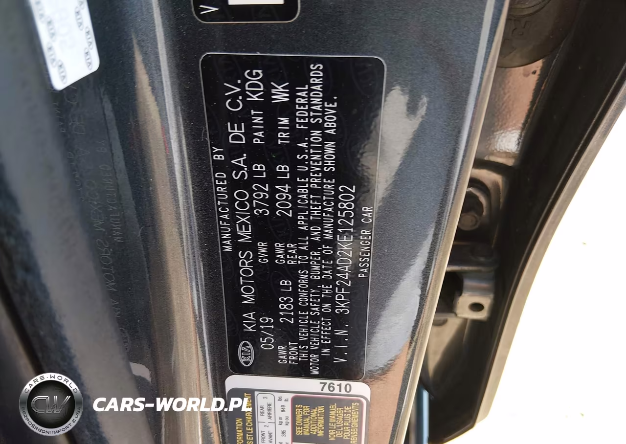 2019 Kia Forte Lxs VIN:3KPF24AD2KE125802 - 9