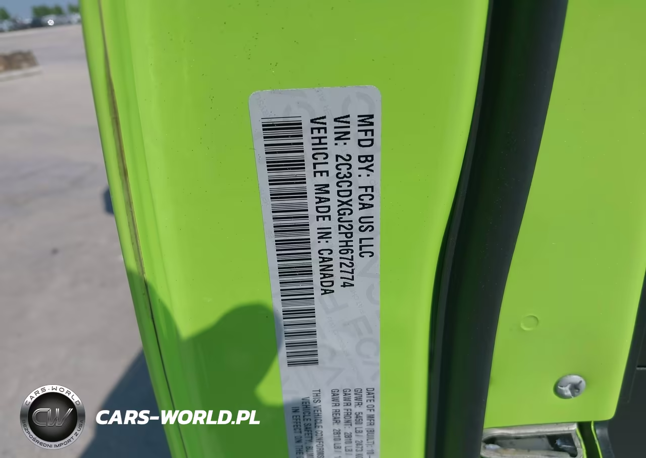 2023 Dodge Charger Scat Pack VIN:2C3CDXGJ2PH672774 - 9
