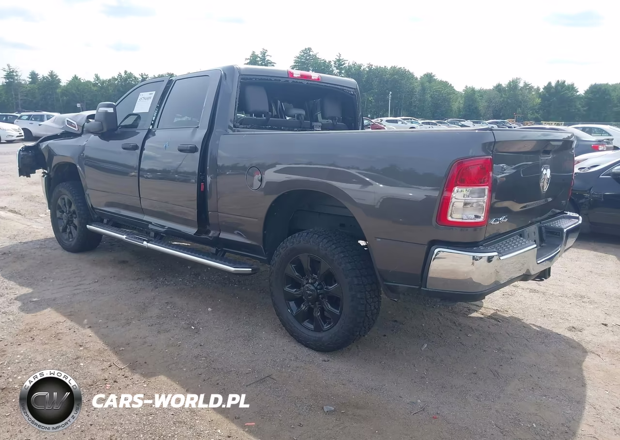 2024 Ram 2500 Tradesman 4X4 6'4 Box VIN:3C6UR5CJ2RG252390 - 3