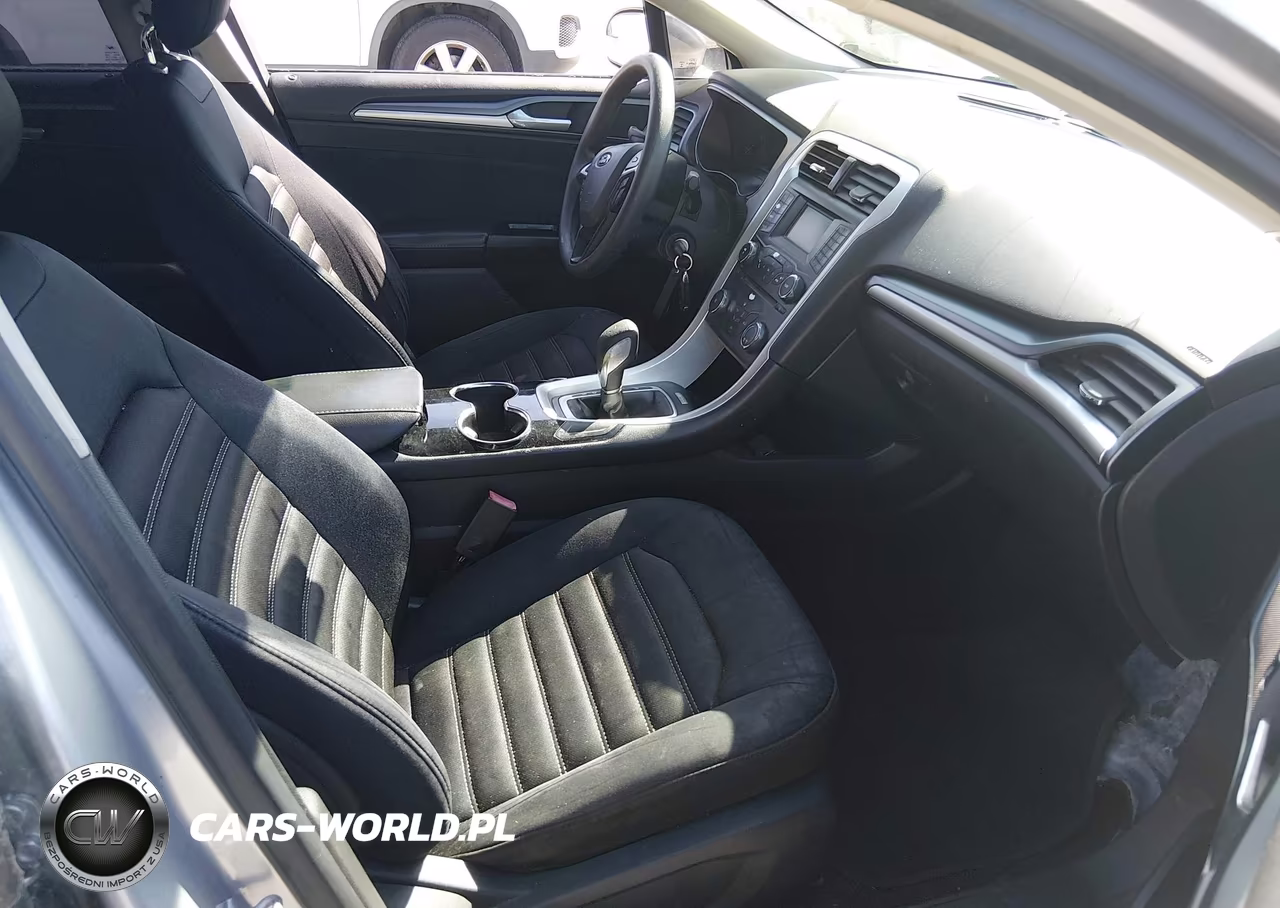 2014 Ford Fusion Se VIN:3FA6P0H70ER301677 - 5