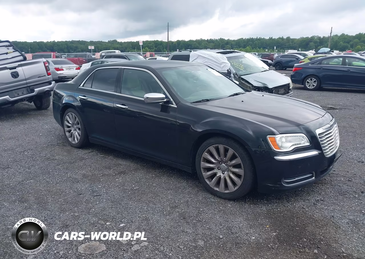 2014 Chrysler 300 Uptown Edition – zdjęcie 1 z 11