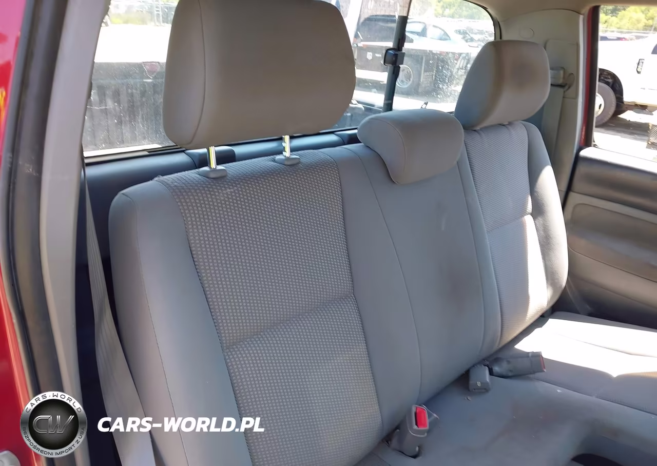 2007 Toyota Tacoma VIN:5TEPX42N17Z327933 - 8