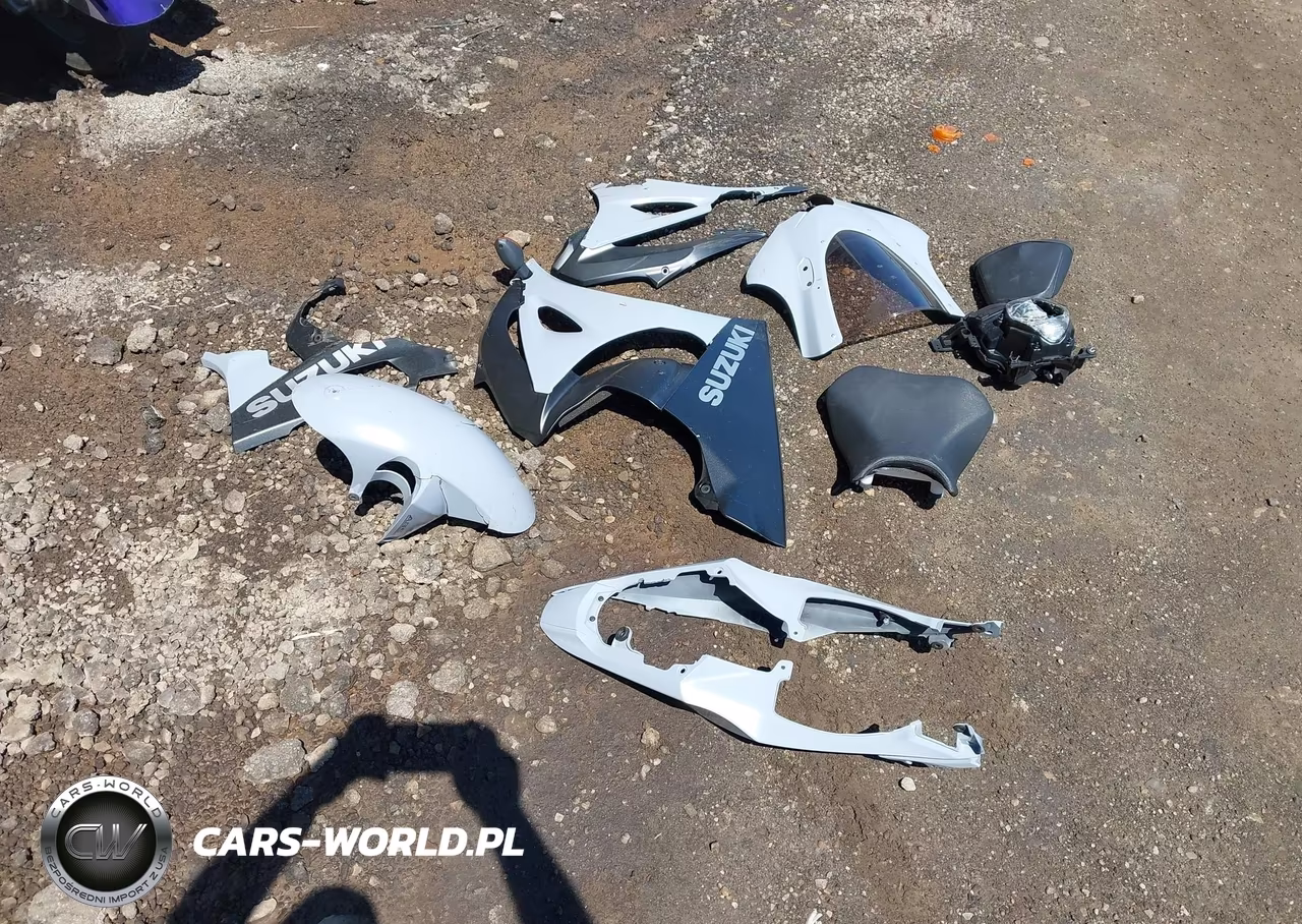 2022 Suzuki Gsx-R1000 VIN:JS1DM11B9N7100019 - 12