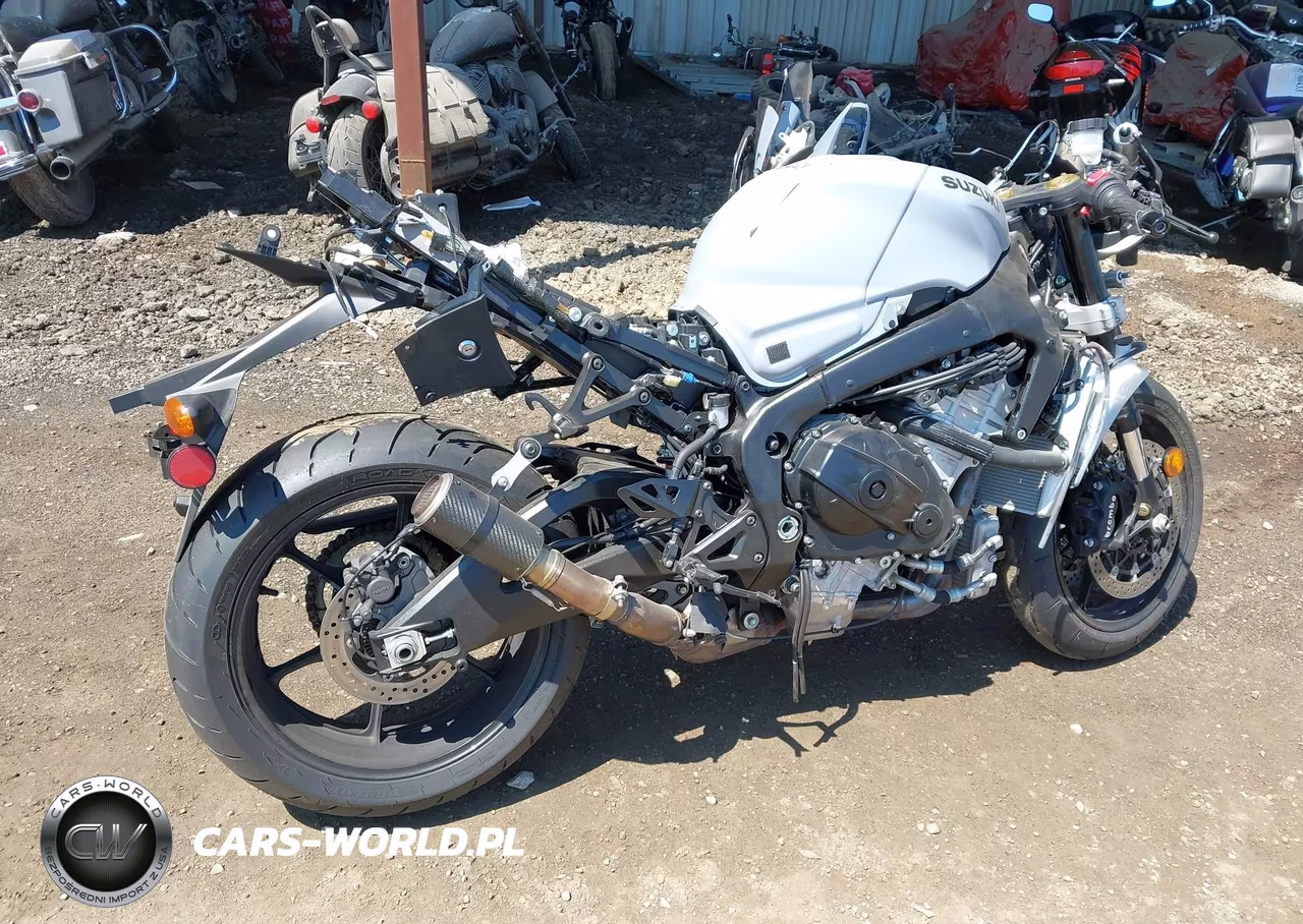 2022 Suzuki Gsx-R1000 VIN:JS1DM11B9N7100019 - 13