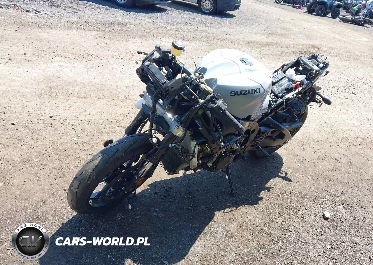 2022 Suzuki Gsx-R1000 VIN:JS1DM11B9N7100019 - 2
