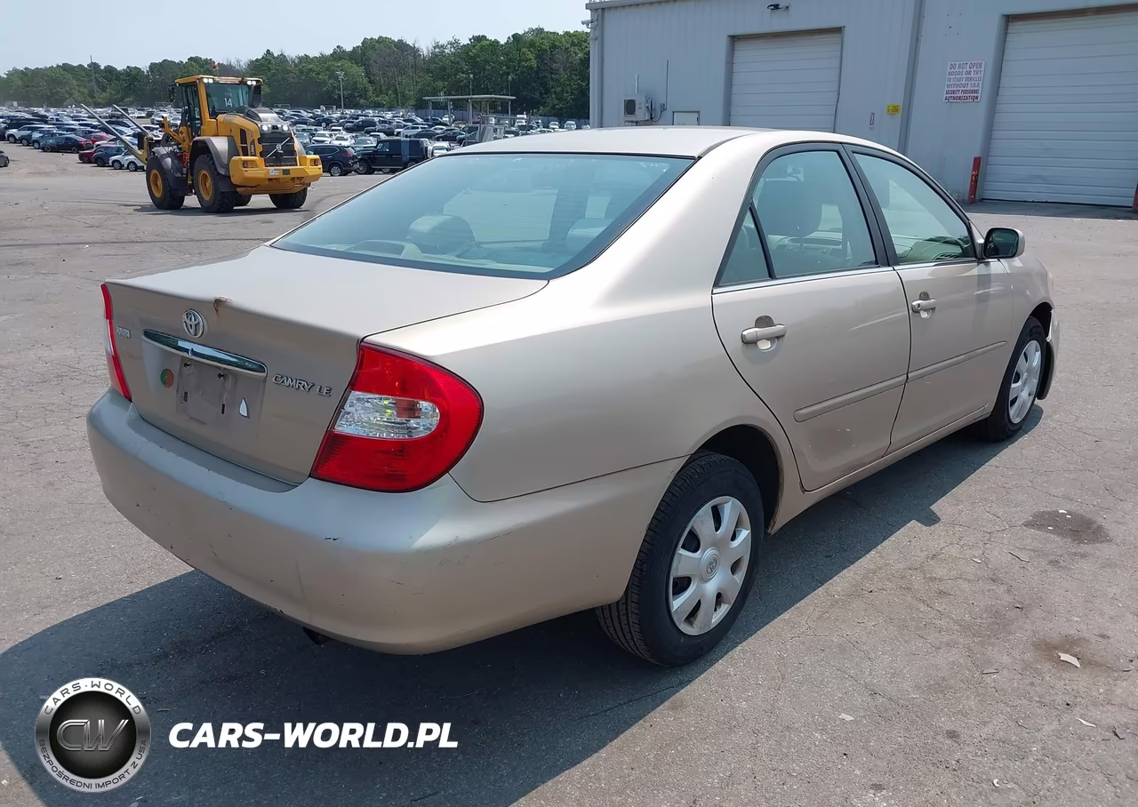 2002 Toyota Camry Le VIN:4T1BE32K62U528367 - 4