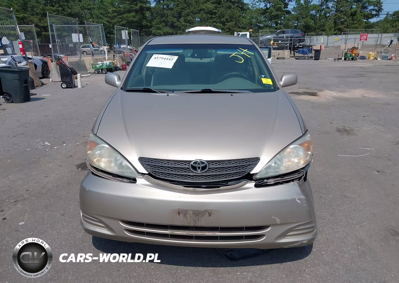 2002 Toyota Camry Le VIN:4T1BE32K62U528367 - 6