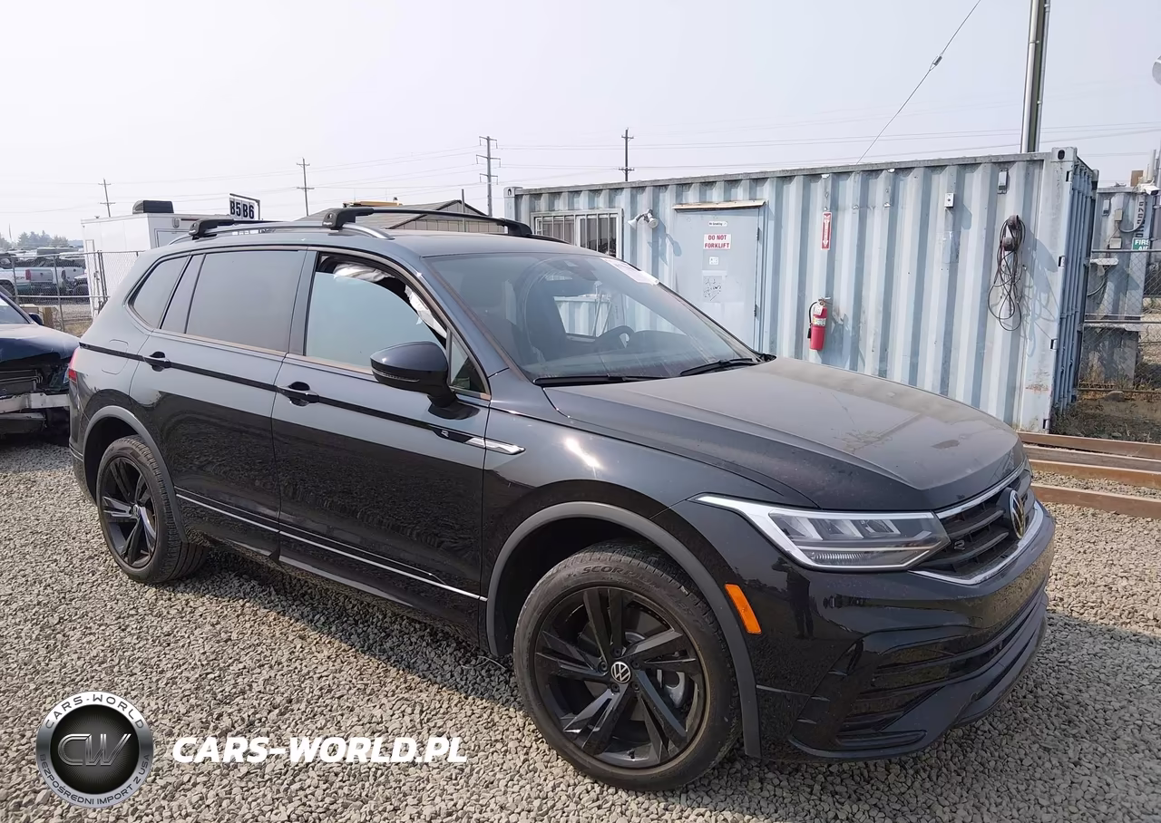 2023 Volkswagen Tiguan 2.0T Se R-Line Black