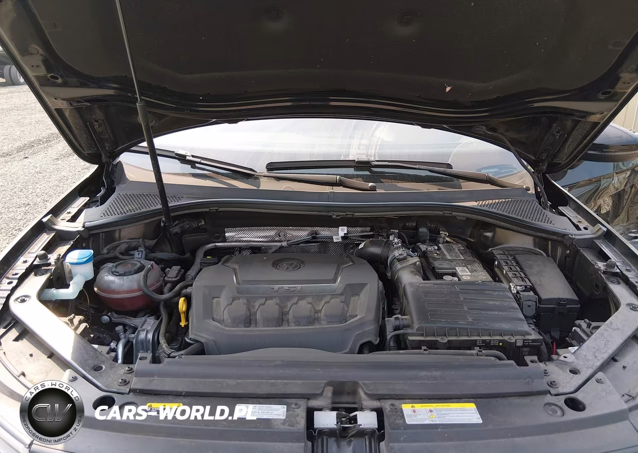 2023 Volkswagen Tiguan 2.0T Se R-Line Black VIN:3VVCB7AX7PM058112 - 10