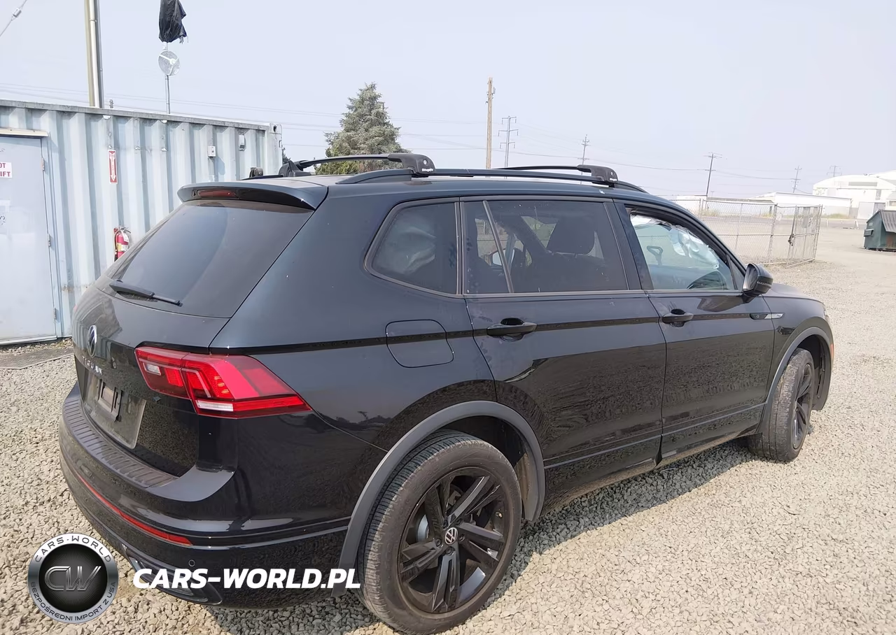 2023 Volkswagen Tiguan 2.0T Se R-Line Black VIN:3VVCB7AX7PM058112 - 4