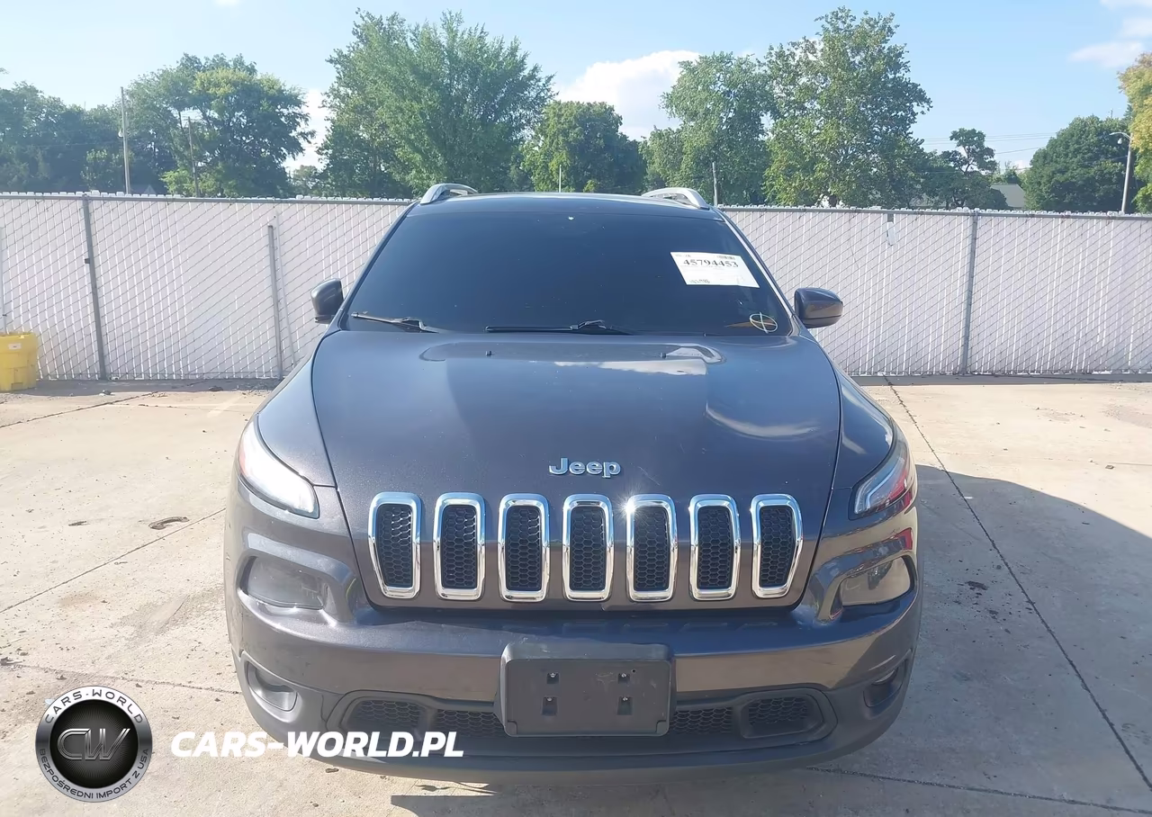 2016 Jeep Cherokee Latitude VIN:1C4PJMCB8GW276630 - 6