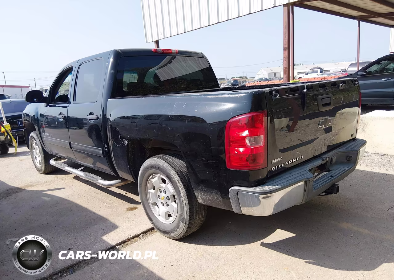 2010 Chevrolet Silverado 1500 Ls VIN:3GCRCREA1AG108144 - 3