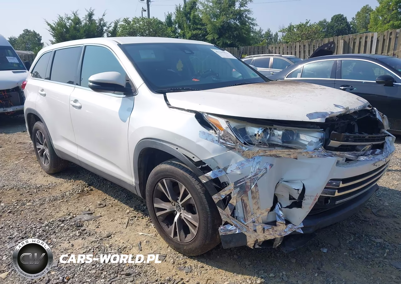 2019 Toyota Highlander Le – zdjęcie 1 z 16