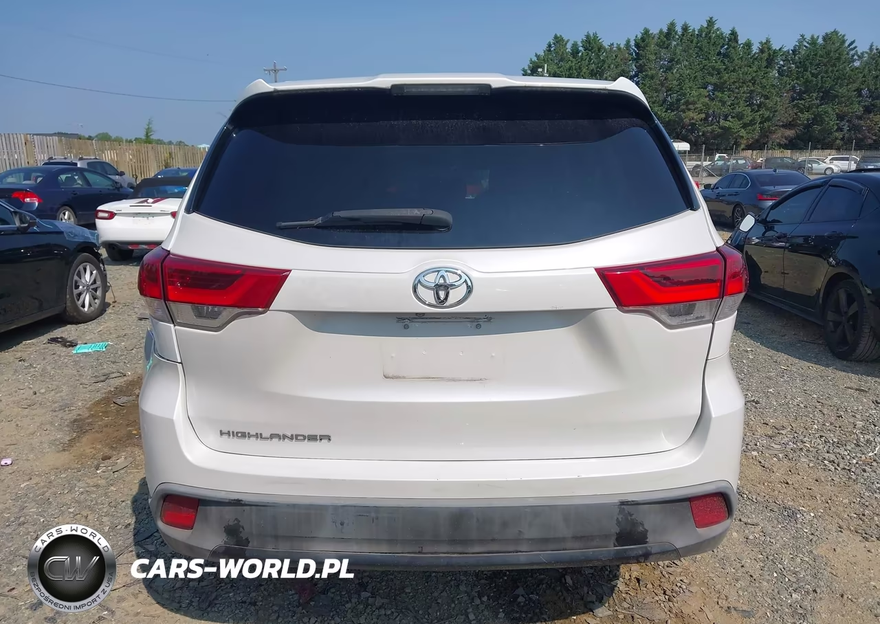 2019 Toyota Highlander Le VIN:5TDZARFH8KS051428 - 16