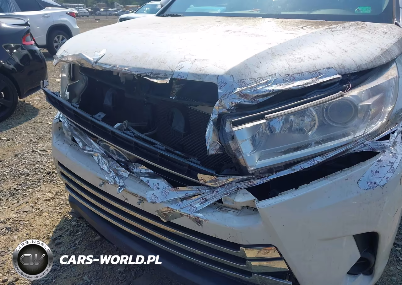 2019 Toyota Highlander Le VIN:5TDZARFH8KS051428 - 6