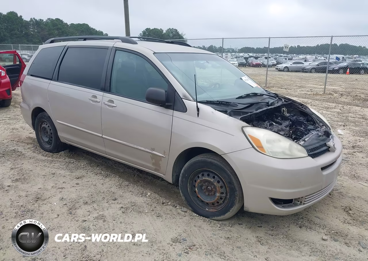 2004 Toyota Sienna Le