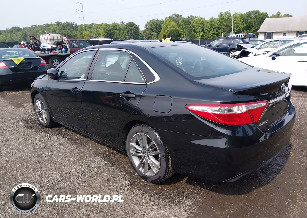 2017 Toyota Camry Se VIN:4T1BF1FK1HU339789 - 3