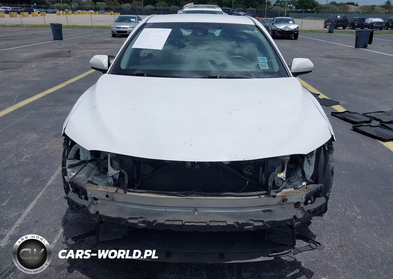2018 Toyota Camry L VIN:4T1B11HK5JU052294 - 13