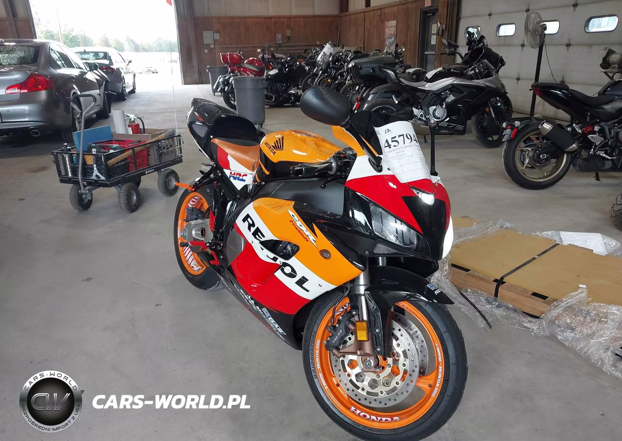 2004 Honda Cbr1000 Rr – zdjęcie 1 z 17
